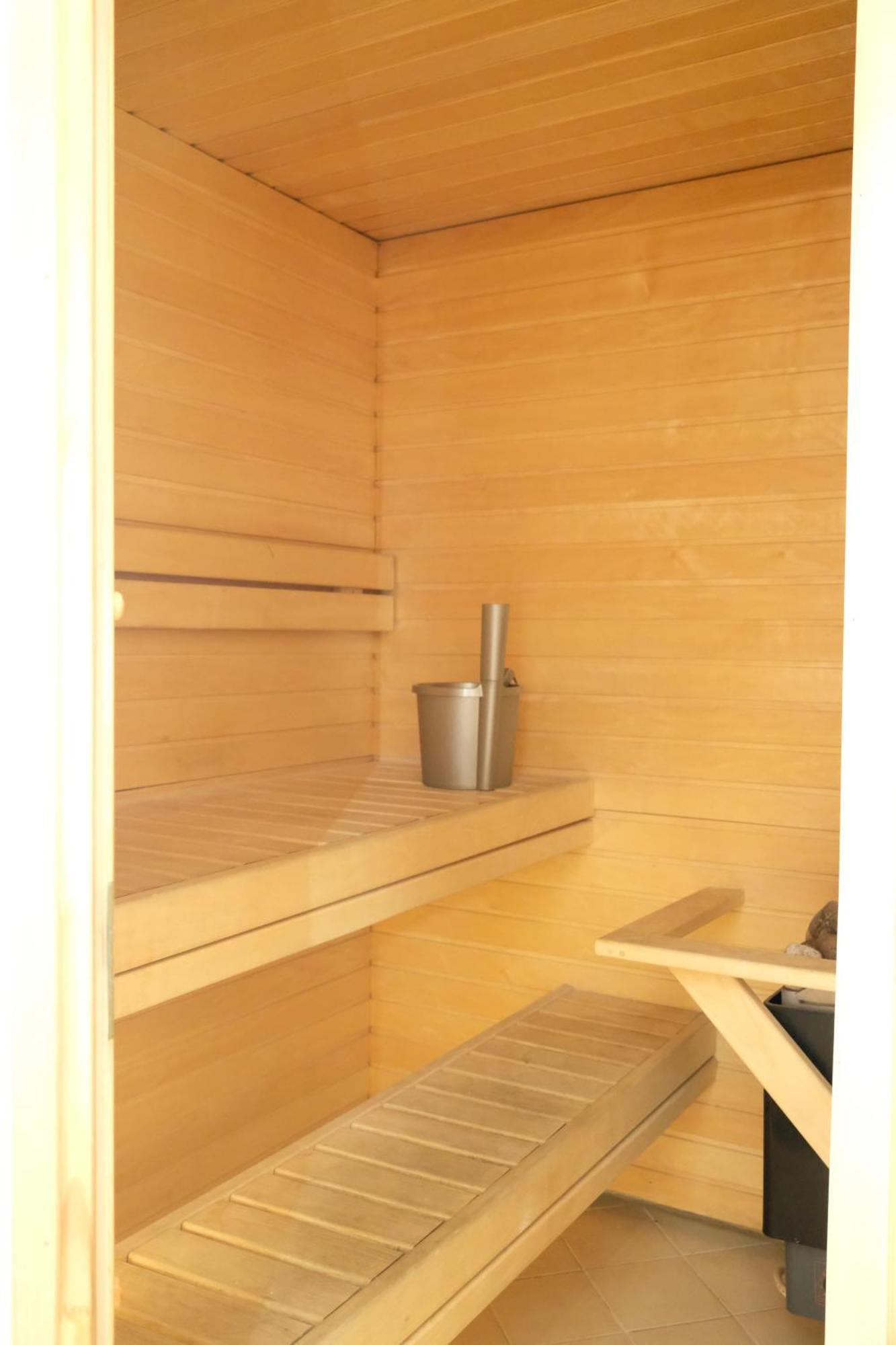 Tallinn City Apartments Roosikrantsi Екстер'єр фото