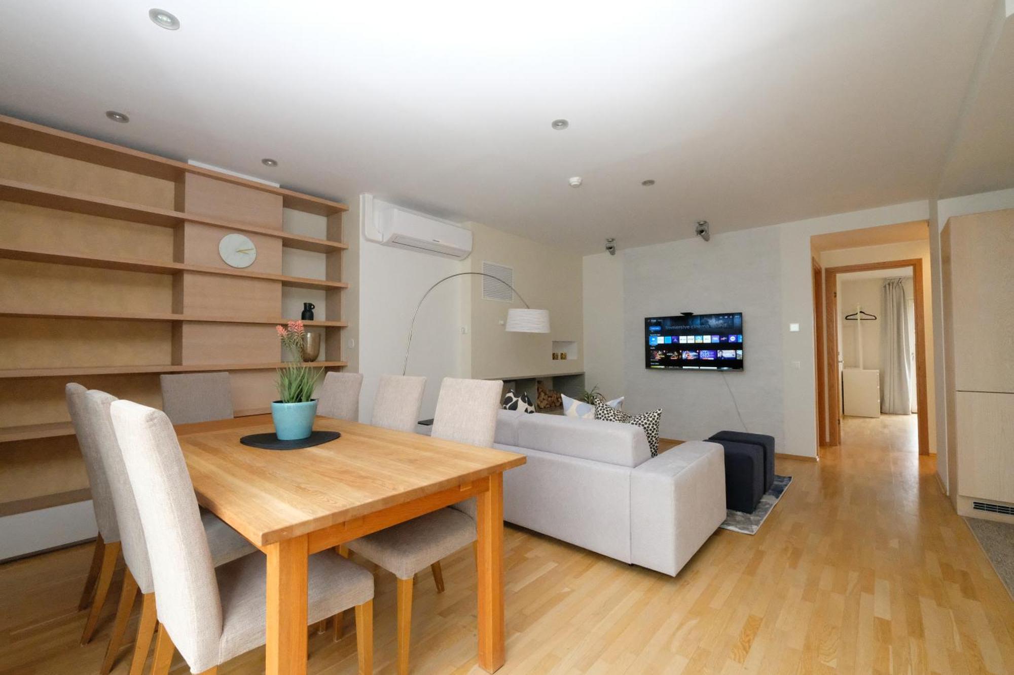 Tallinn City Apartments Roosikrantsi Екстер'єр фото