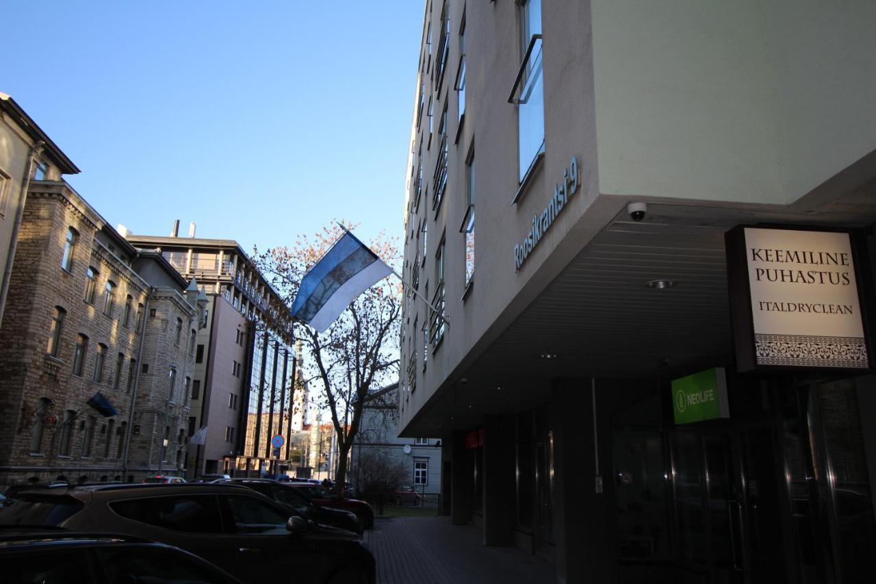 Tallinn City Apartments Roosikrantsi Екстер'єр фото